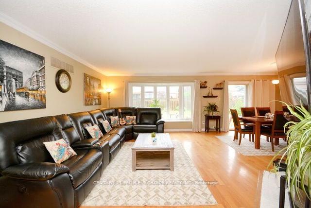 26 Milford Cres, House detached with 3 bedrooms, 3 bathrooms and 8 parking in Brampton ON | Image 37
