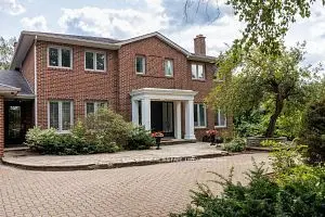 15 Old Colony Rd, House detached with 4 bedrooms, 6 bathrooms and 9 parking in Toronto ON | Image 1