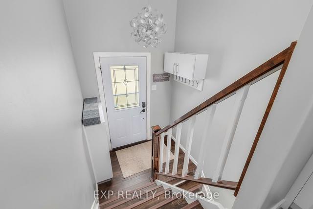 345 Heritage Dr, House detached with 2 bedrooms, 2 bathrooms and 3 parking in Kitchener ON | Image 8