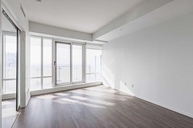 4607 - 1 Bloor St E, Condo with 2 bedrooms, 2 bathrooms and 0 parking in Toronto ON | Image 11