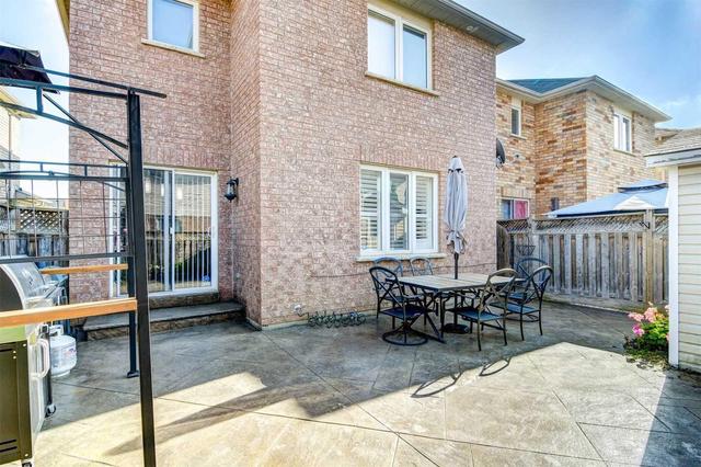 22 Salonica Rd, House detached with 3 bedrooms, 3 bathrooms and 2 parking in Brampton ON | Image 20