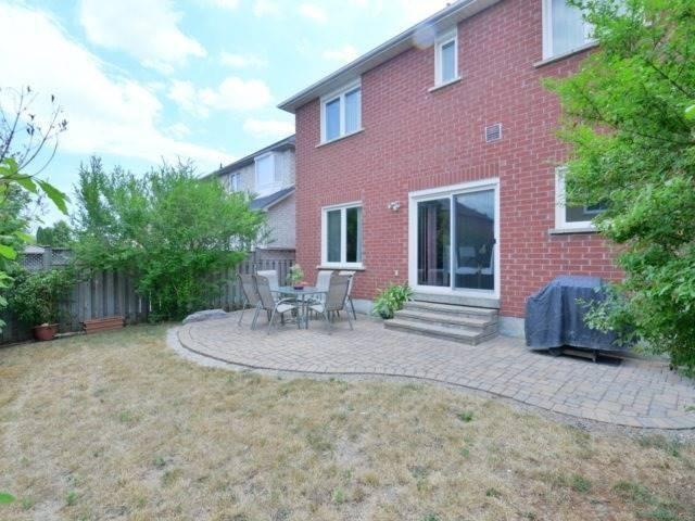 65 Lent Cres, House detached with 4 bedrooms, 3 bathrooms and 4 parking in Brampton ON | Image 6