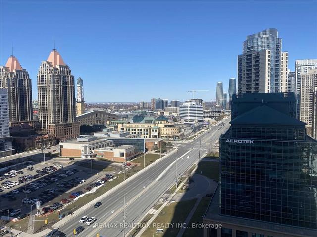 1401 - 3900 Confederation Pkwy, Condo with 2 bedrooms, 2 bathrooms and 1 parking in Mississauga ON | Image 11
