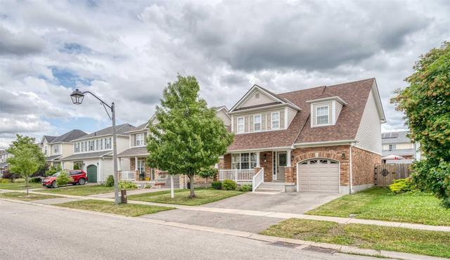 127 Osborn Ave, House detached with 3 bedrooms, 3 bathrooms and 2 parking in Brantford ON | Image 2