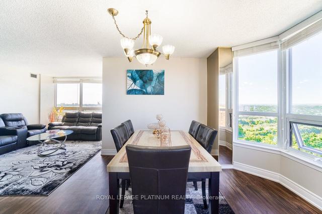 1901 - 8 Lisa St, Condo with 2 bedrooms, 2 bathrooms and 1 parking in Brampton ON | Image 6