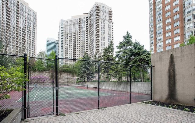 910 - 335 Webb Dr, Condo with 2 bedrooms, 2 bathrooms and 1 parking in Mississauga ON | Image 19