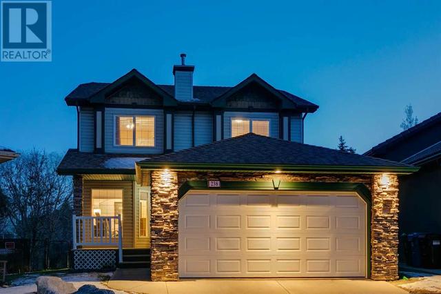 238 Douglas Ridge Place Se, House detached with 4 bedrooms, 3 bathrooms and 4 parking in Calgary AB | Image 1