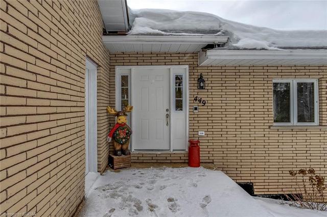 449 Champlain Road, House detached with 3 bedrooms, 2 bathrooms and 4 parking in Penetanguishene ON | Image 2