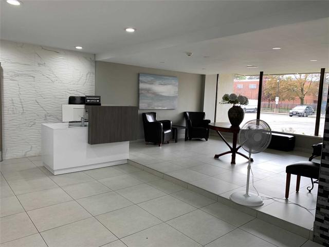 1003 - 1338 York Mills Rd, Condo with 2 bedrooms, 1 bathrooms and 1 parking in Toronto ON | Image 12