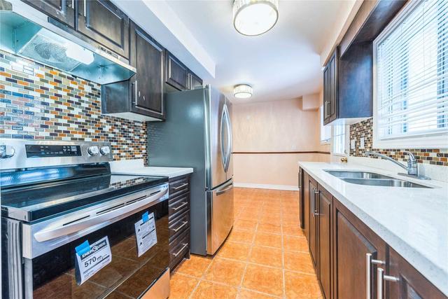 7420 Moodie Crt, House semidetached with 4 bedrooms, 3 bathrooms and 6 parking in Mississauga ON | Image 25