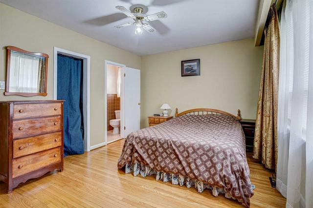 14 Epping St, House detached with 3 bedrooms, 3 bathrooms and 4 parking in Toronto ON | Image 10