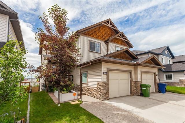 243 Kingsbridge Road Se, Home with 2 bedrooms, 3 bathrooms and 3 parking in Airdrie AB | Image 2