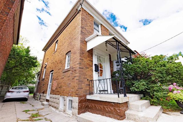 10 Don Mills Rd, House detached with 3 bedrooms, 3 bathrooms and 4 parking in Toronto ON | Card Image