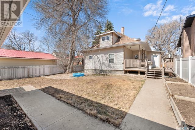 645 Hochelaga Street W, House detached with 3 bedrooms, 3 bathrooms and null parking in Moose Jaw SK | Image 39