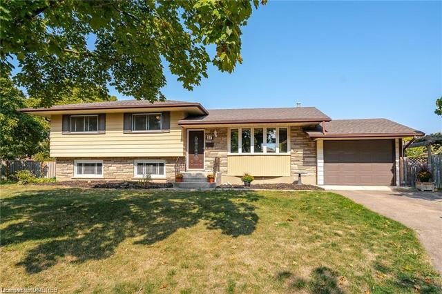 57 Alexandra Boulevard, House detached with 3 bedrooms, 1 bathrooms and 5 parking in St. Catharines ON | Image 1