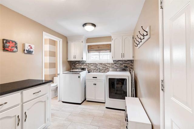 125 Kortright Rd W, House detached with 3 bedrooms, 4 bathrooms and 6 parking in Guelph ON | Image 3