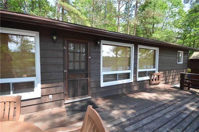 8572 Go Home Lake Shore, House detached with 3 bedrooms, 1 bathrooms and null parking in Georgian Bay ON | Image 2