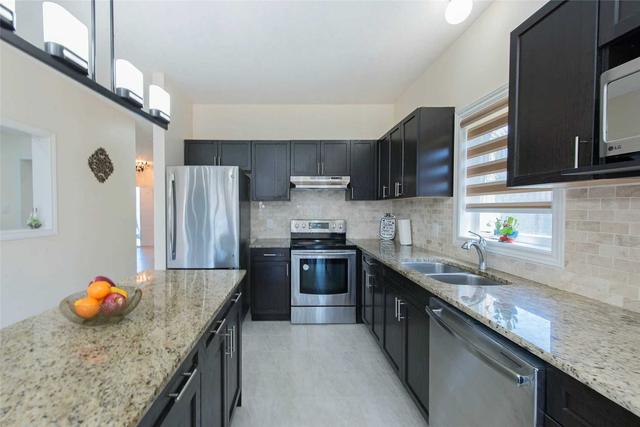 unit 1 - 486 Skyline Ave, Condo with 4 bedrooms, 3 bathrooms and 4 parking in London ON | Image 3
