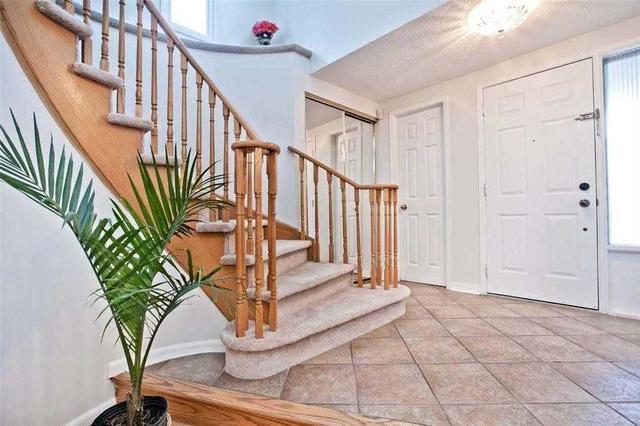 30 Rockford Crt, House detached with 3 bedrooms, 4 bathrooms and 5 parking in Vaughan ON | Image 18