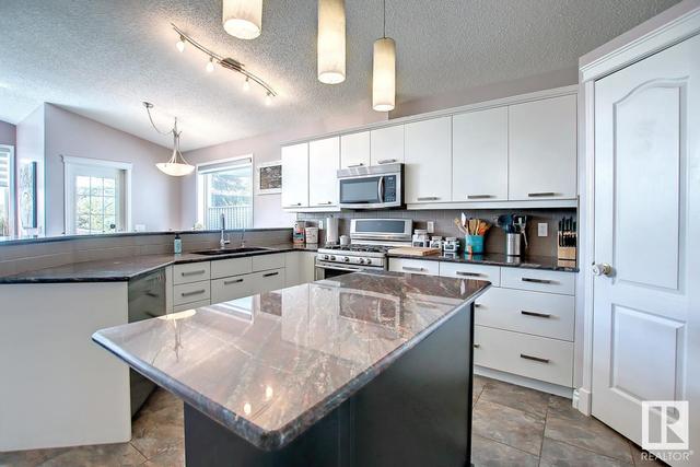 18523 49 Av Nw, House detached with 4 bedrooms, 3 bathrooms and null parking in Edmonton AB | Image 24