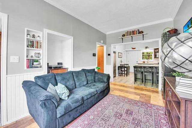 53 East 33rd Street, House detached with 2 bedrooms, 1 bathrooms and 1 parking in Hamilton ON | Image 11