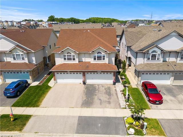 68 Sophia Crescent, House semidetached with 4 bedrooms, 1 bathrooms and 4 parking in Kitchener ON | Image 1