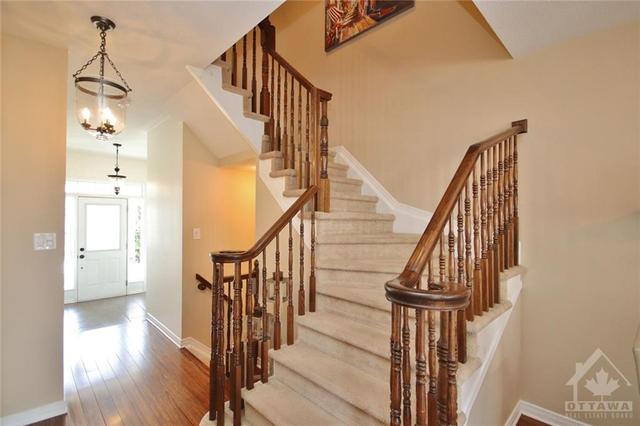 504 Rannoch Private, Townhouse with 3 bedrooms, 3 bathrooms and 2 parking in Ottawa ON | Image 15