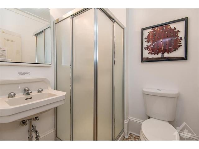 4 - 511 Rideau Street, Condo with 2 bedrooms, 2 bathrooms and 1 parking in Ottawa ON | Image 17