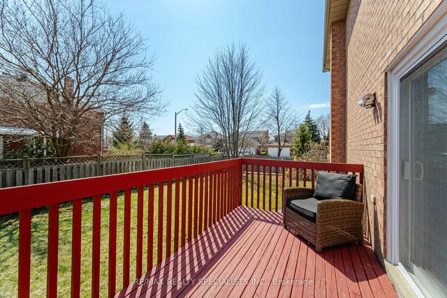 988 Stargazer Dr, House detached with 4 bedrooms, 3 bathrooms and 4 parking in Mississauga ON | Image 16