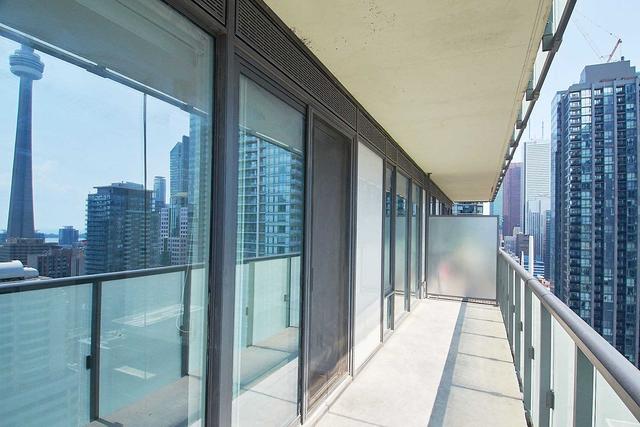 2607 - 101 Peter St, Condo with 1 bedrooms, 1 bathrooms and 0 parking in Toronto ON | Image 10