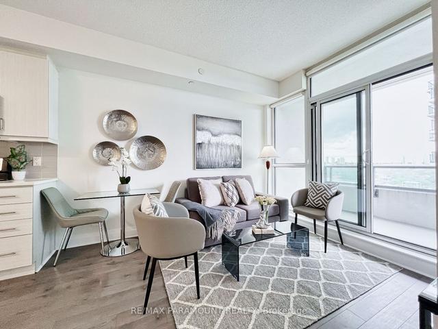 701 - 17 Zorra St, Condo with 1 bedrooms, 1 bathrooms and 0 parking in Toronto ON | Image 6