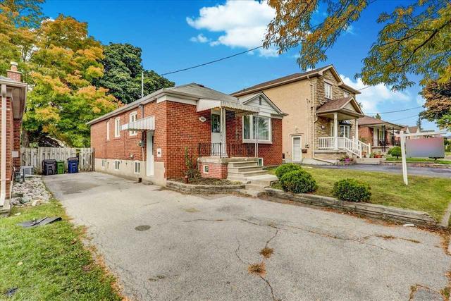 1016 Pharmacy Ave, House detached with 3 bedrooms, 2 bathrooms and 4 parking in Toronto ON | Image 26