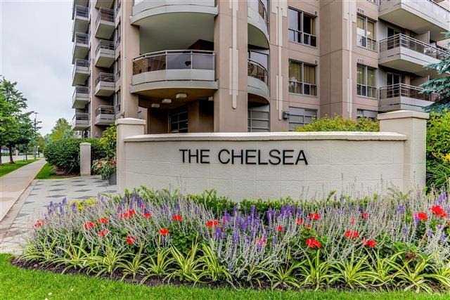 315 - 19 Barberry Pl, Condo with 2 bedrooms, 2 bathrooms and 1 parking in Toronto ON | Image 2
