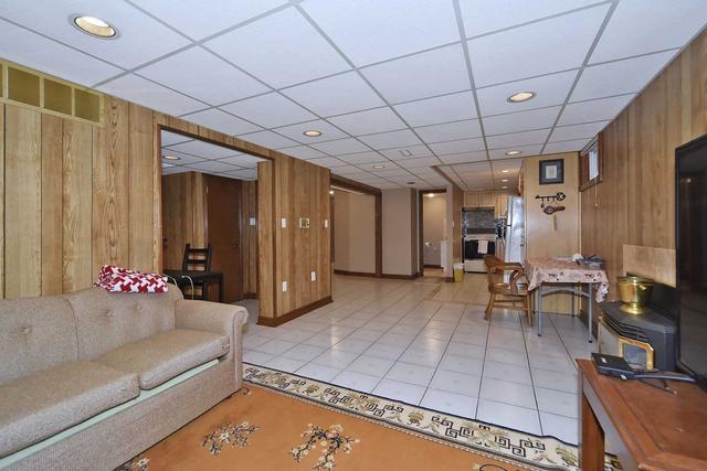 33 St. Ives Crt, House detached with 4 bedrooms, 4 bathrooms and 4 parking in Vaughan ON | Image 19