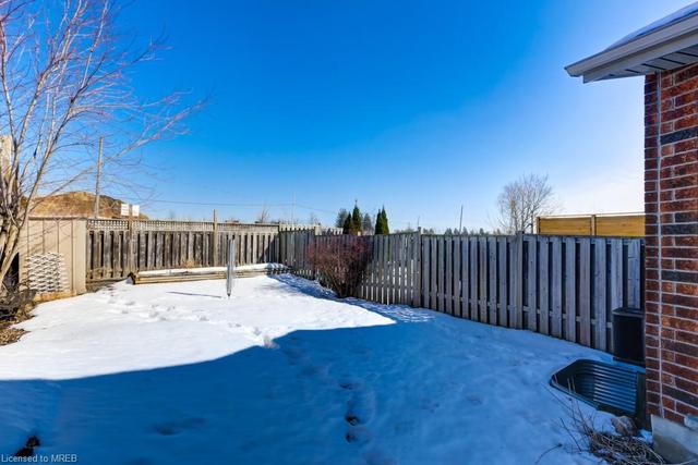 upper - 5 Henry Court, House semidetached with 3 bedrooms, 1 bathrooms and null parking in Guelph ON | Image 30
