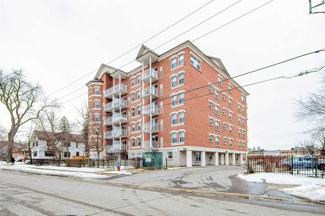 203 - 35 Hunt Ave, Condo with 2 bedrooms, 2 bathrooms and 1 parking in Richmond Hill ON | Image 12