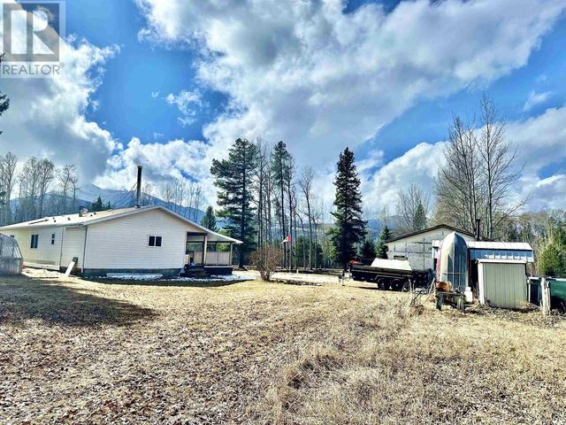4590 Stone Road, House detached with 3 bedrooms, 2 bathrooms and null parking in Fraser Fort George H BC | Image 24