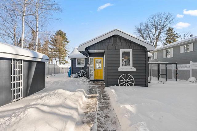 901 Adams Rd, House detached with 3 bedrooms, 2 bathrooms and 8 parking in Innisfil ON | Image 34