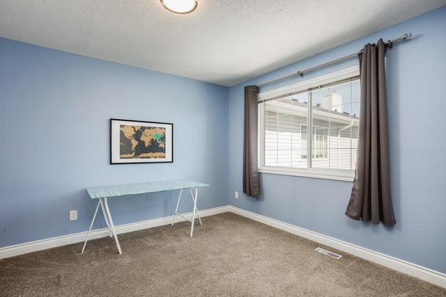2504 72 Avenue Se, Home with 2 bedrooms, 1 bathrooms and 1 parking in Calgary AB | Image 11