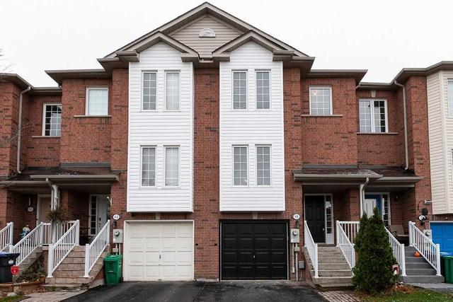 81 Wilmont Crt, House attached with 3 bedrooms, 3 bathrooms and 2 parking in Brampton ON | Image 2