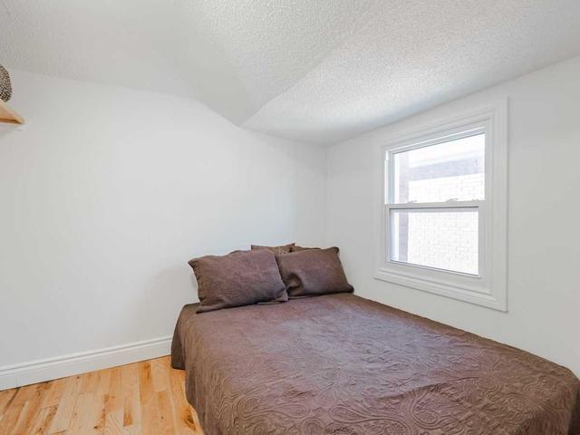 1 Cardell Ave N, House detached with 3 bedrooms, 2 bathrooms and 3 parking in Toronto ON | Image 6