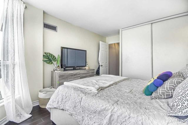1417 - 5 Rowntree Rd, Condo with 2 bedrooms, 2 bathrooms and 1 parking in Toronto ON | Image 9