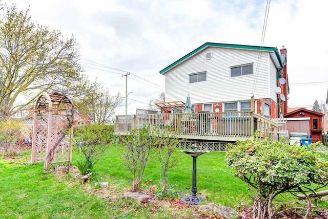 73 Bruce St, House detached with 3 bedrooms, 2 bathrooms and 4 parking in Kitchener ON | Image 35
