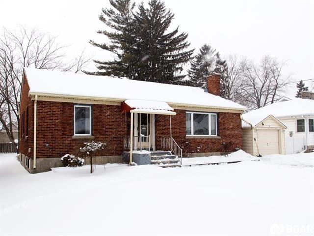 52 Drury Lane, House detached with 3 bedrooms, 2 bathrooms and 6 parking in Barrie ON | Image 1