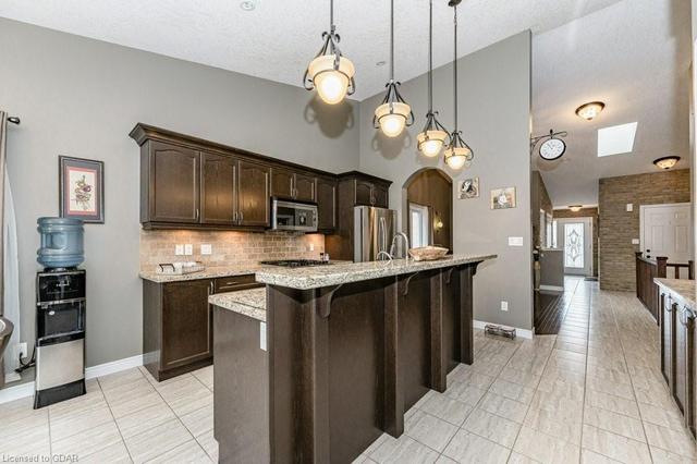56 Bowen Drive, House detached with 3 bedrooms, 2 bathrooms and null parking in Guelph ON | Image 3