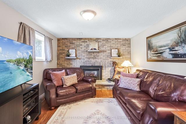 18 Victoria St, House detached with 3 bedrooms, 3 bathrooms and 6 parking in East Gwillimbury ON | Image 25