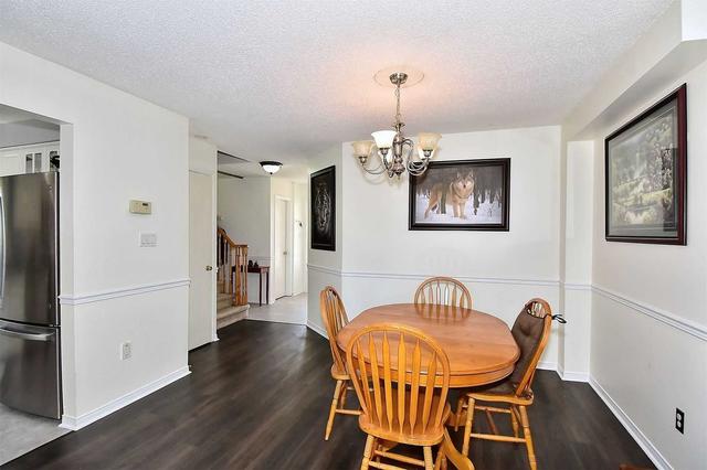 62 Windham Cres, House detached with 3 bedrooms, 2 bathrooms and 3 parking in Clarington ON | Image 3