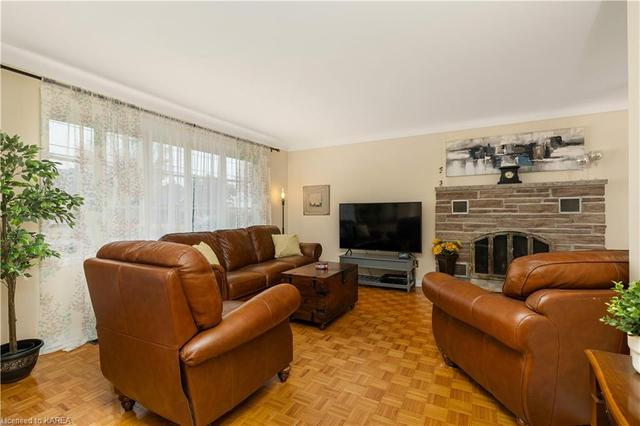 8 Montgomery Boulevard, House detached with 3 bedrooms, 1 bathrooms and 5 parking in Kingston ON | Image 48