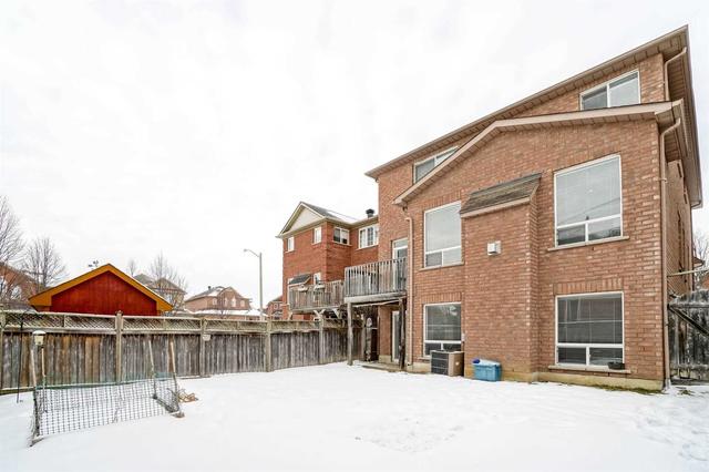 23 Lark Cres, House detached with 4 bedrooms, 4 bathrooms and 6 parking in Richmond Hill ON | Image 32