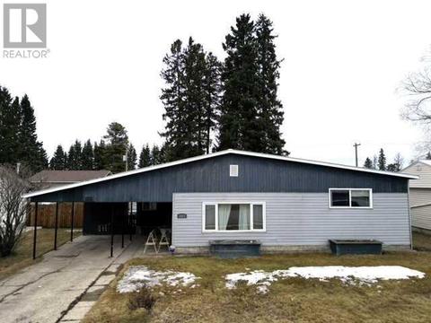 4221 5 Avenue, House detached with 3 bedrooms, 1 bathrooms and 6 parking in Edson AB | Card Image